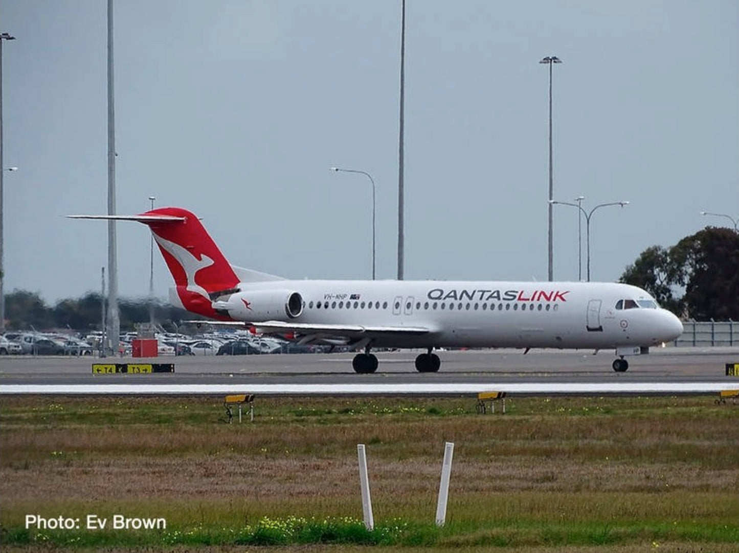 1/500 QantasLink Fokker 100 VH-NHP "Paraburdoo"