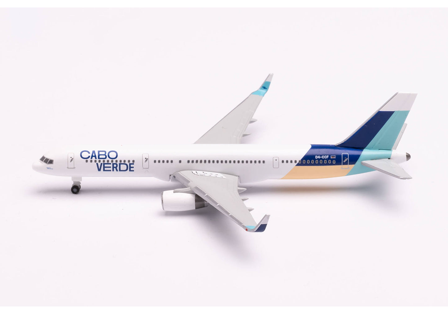 1/500 Cabo Verde Airlines Boeing 757-200 Island of Sal colors D4-CCF "Praia de Santa Maria"