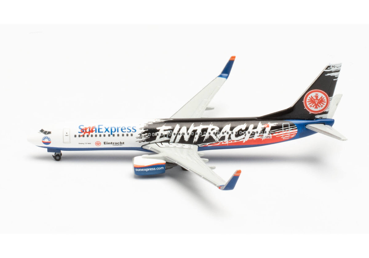 1/500 Sun Express Boeing 737-800 "Eintracht Frankfurt - SGE Express" TC-SRC