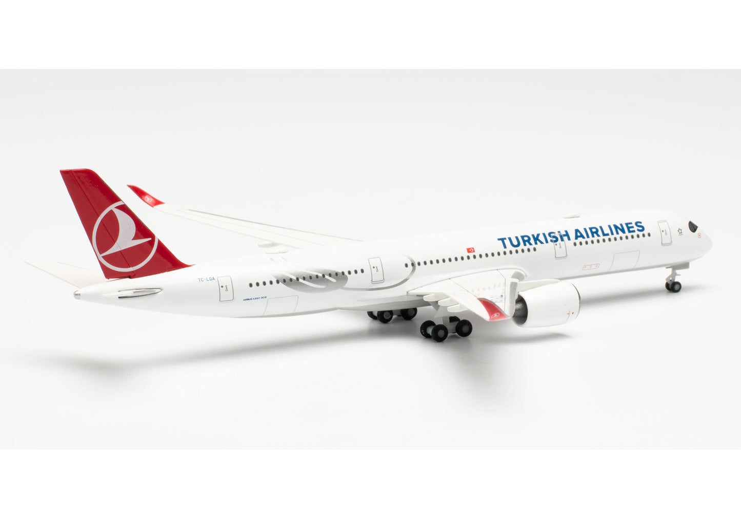 1/500 Turkish Airlines Airbus A350-900 TC-LGA