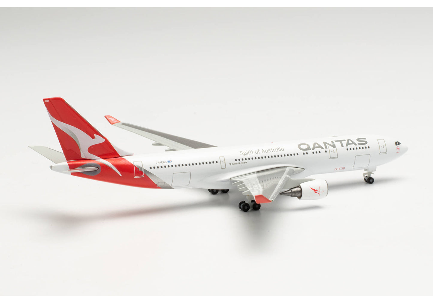 1/500 Qantas Airbus A330-200 VH-EBO "Kimberley"