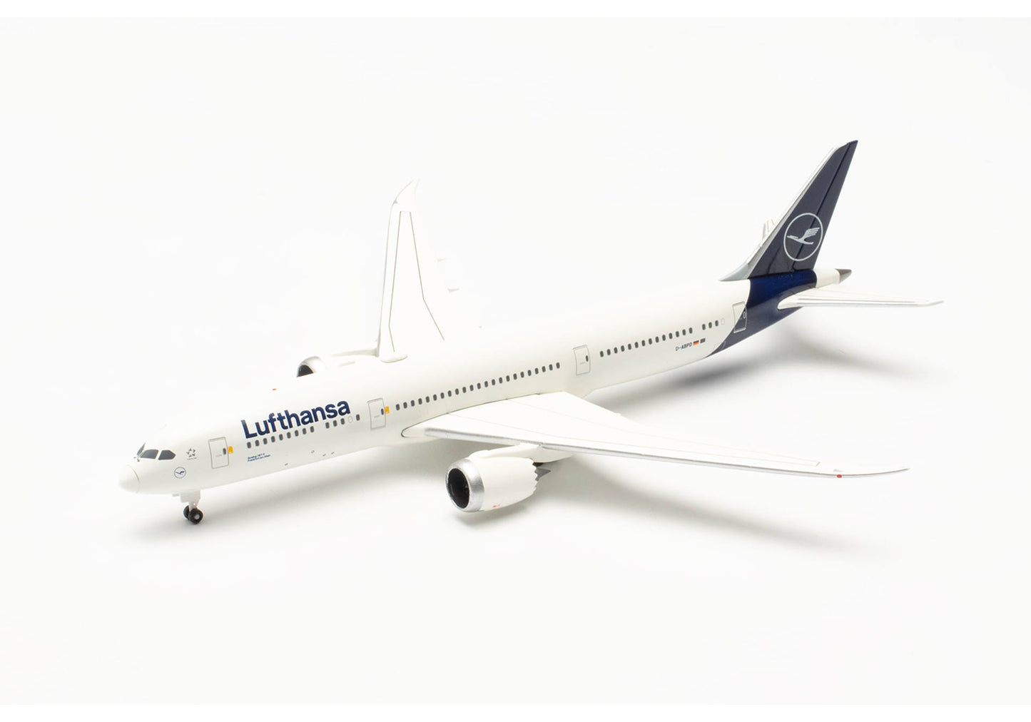 1/500 Lufthansa Boeing 787-9 Dreamliner D-ABPD "Frankfurt"