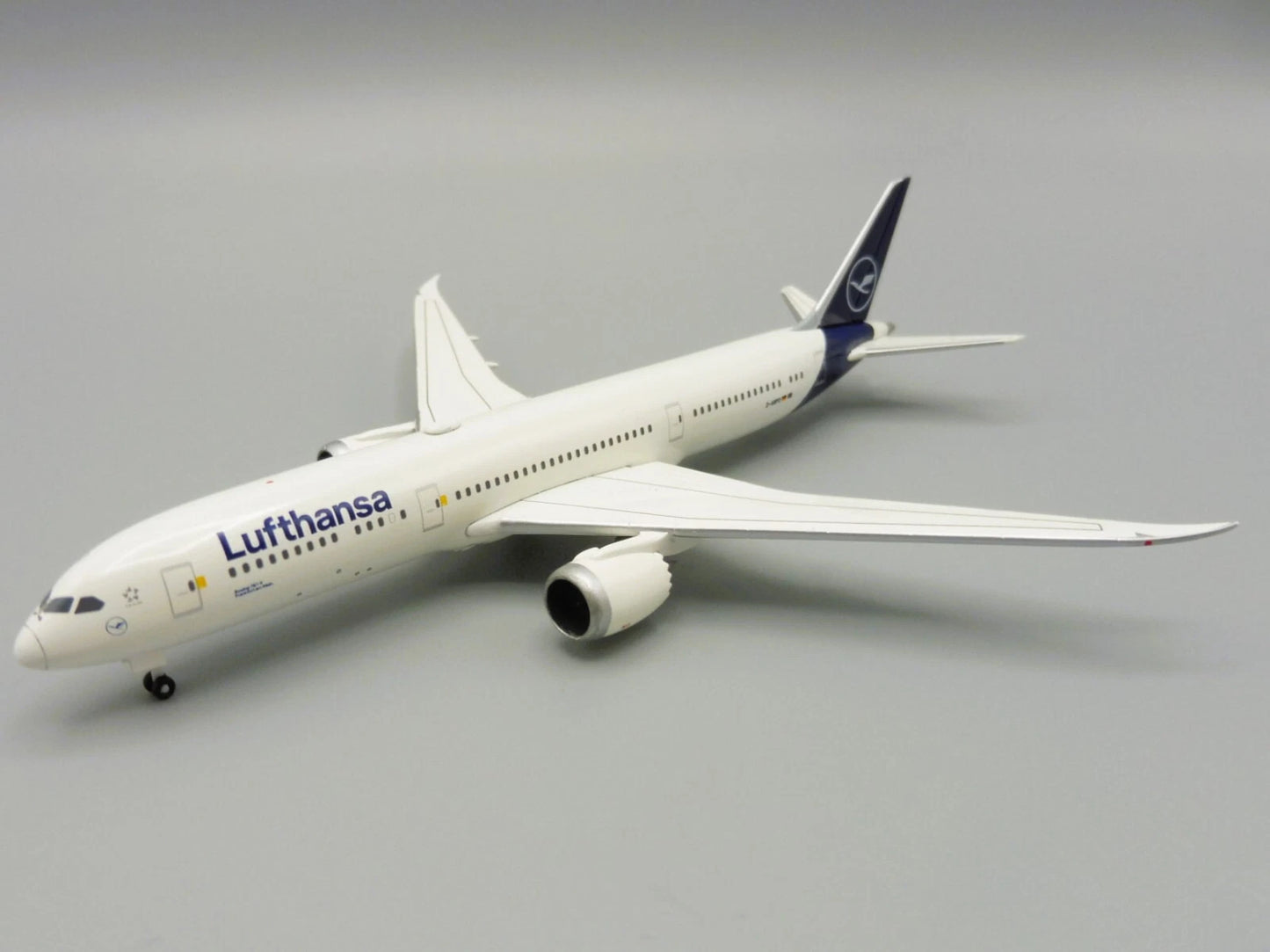1/500 Lufthansa Boeing 787-9 Dreamliner D-ABPD "Frankfurt"
