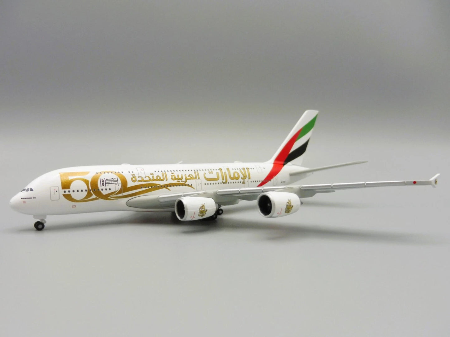 1/500 SAS Scandinavian Airlines Boeing 737-700 SE-RJX "Vagn Viking"
