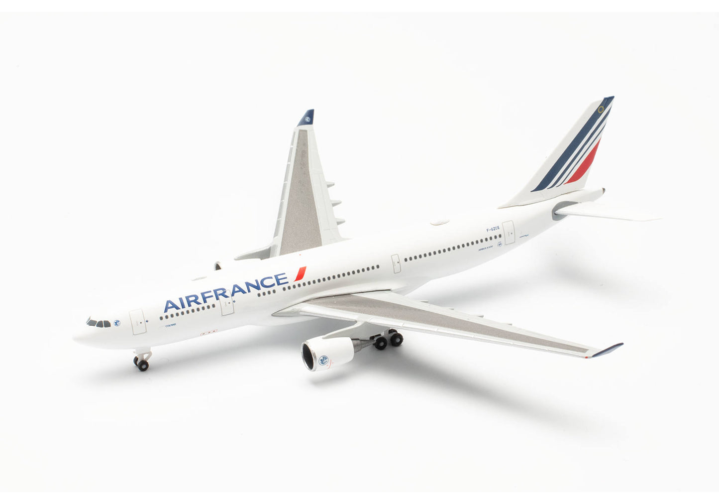 1/500 Air France Airbus A330-200 New Colors F-GCZE "Colmar"