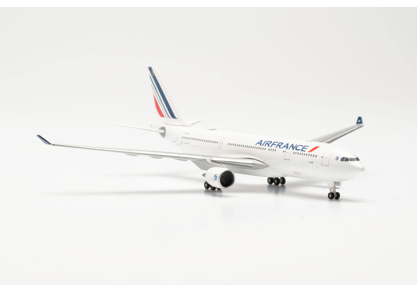 1/500 Air France Airbus A330-200 New Colors F-GCZE "Colmar"