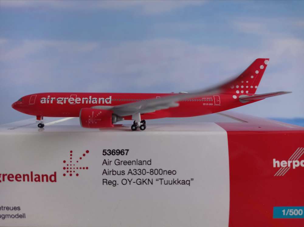 1/500 Air Greenland Airbus A330-800neo OY-GKN "Tuukkaq"