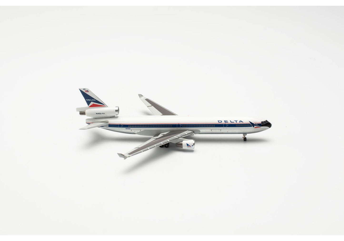 1/500 Delta Air Lines McDonnell Douglas MD-11 N806DE