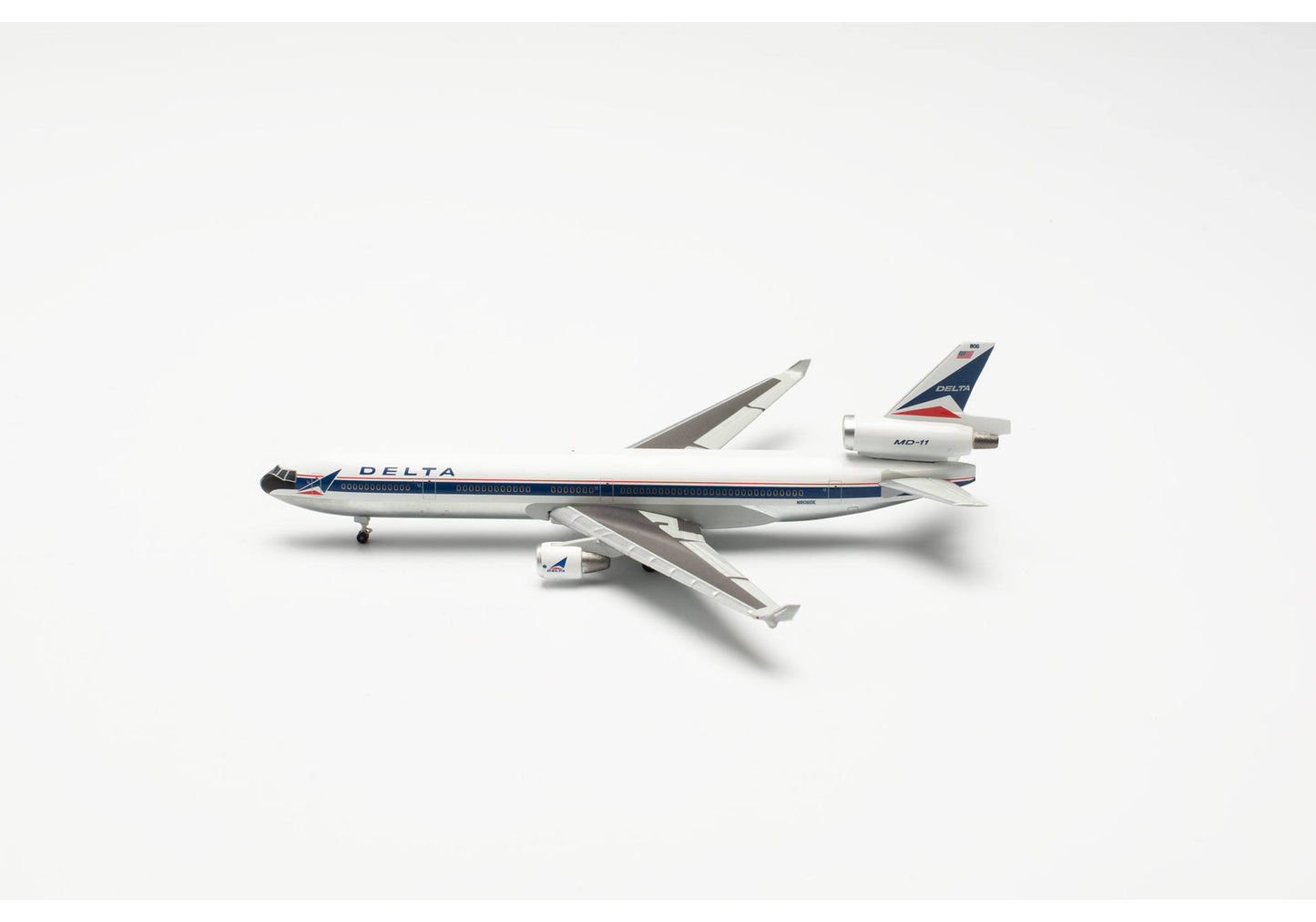 1/500 Delta Air Lines McDonnell Douglas MD-11 N806DE