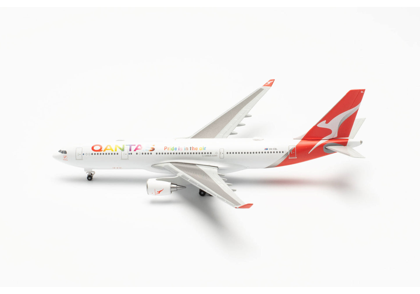1/500 Qantas Airbus A330-200 "Pride is in the Air" VH-EBL "Whitsundays"