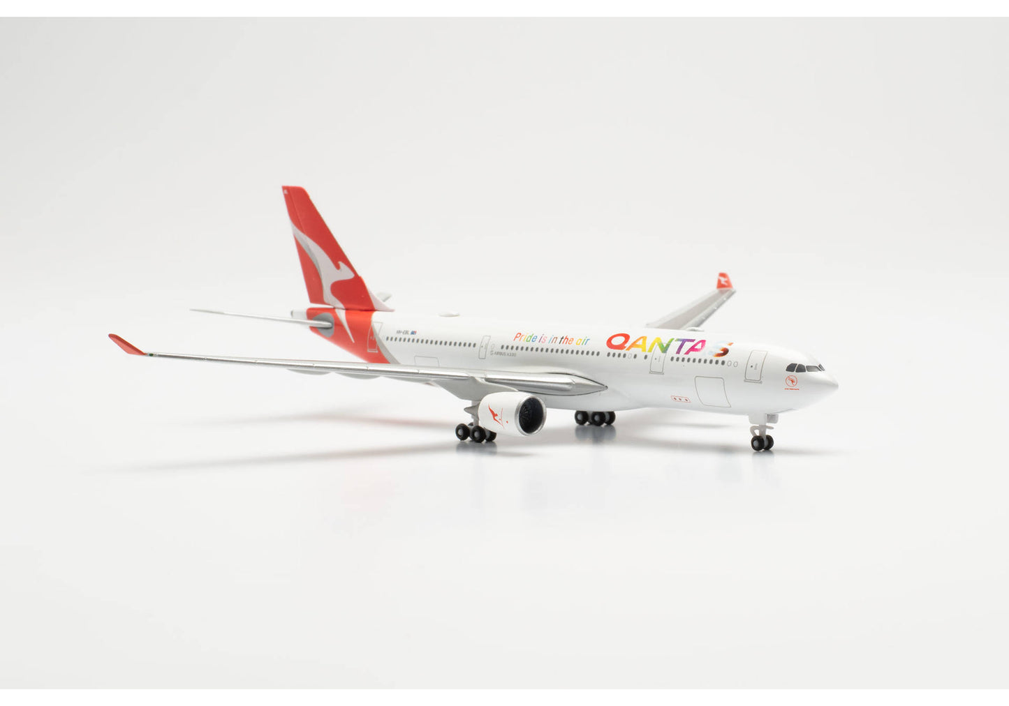 1/500 Qantas Airbus A330-200 "Pride is in the Air" VH-EBL "Whitsundays"