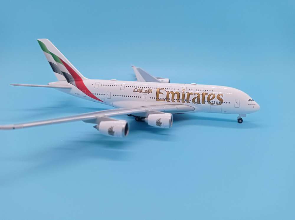 1/500 Emirates Airbus A380 A6-EOH