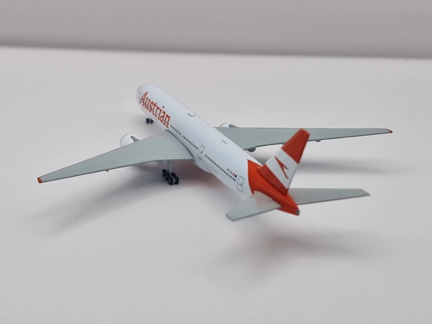1/500 Austrian Airlines Boeing 777-200 OE-LPA "Sound of Music"