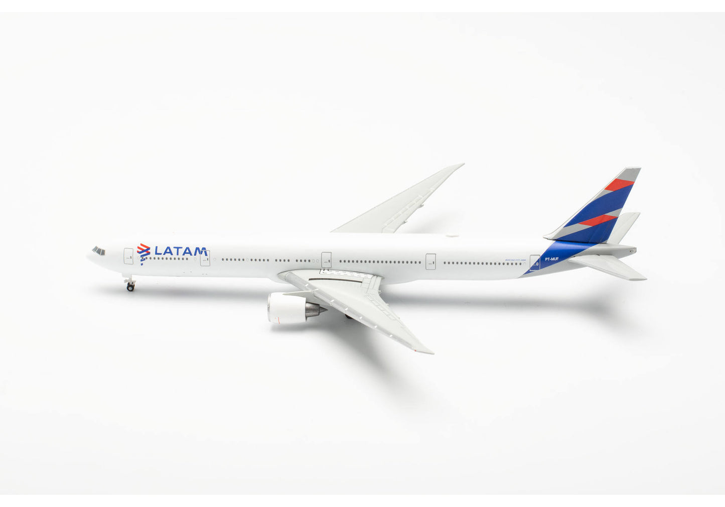 1/500 LATAM Airlines Brasil Boeing 777-300ER PT-MUF