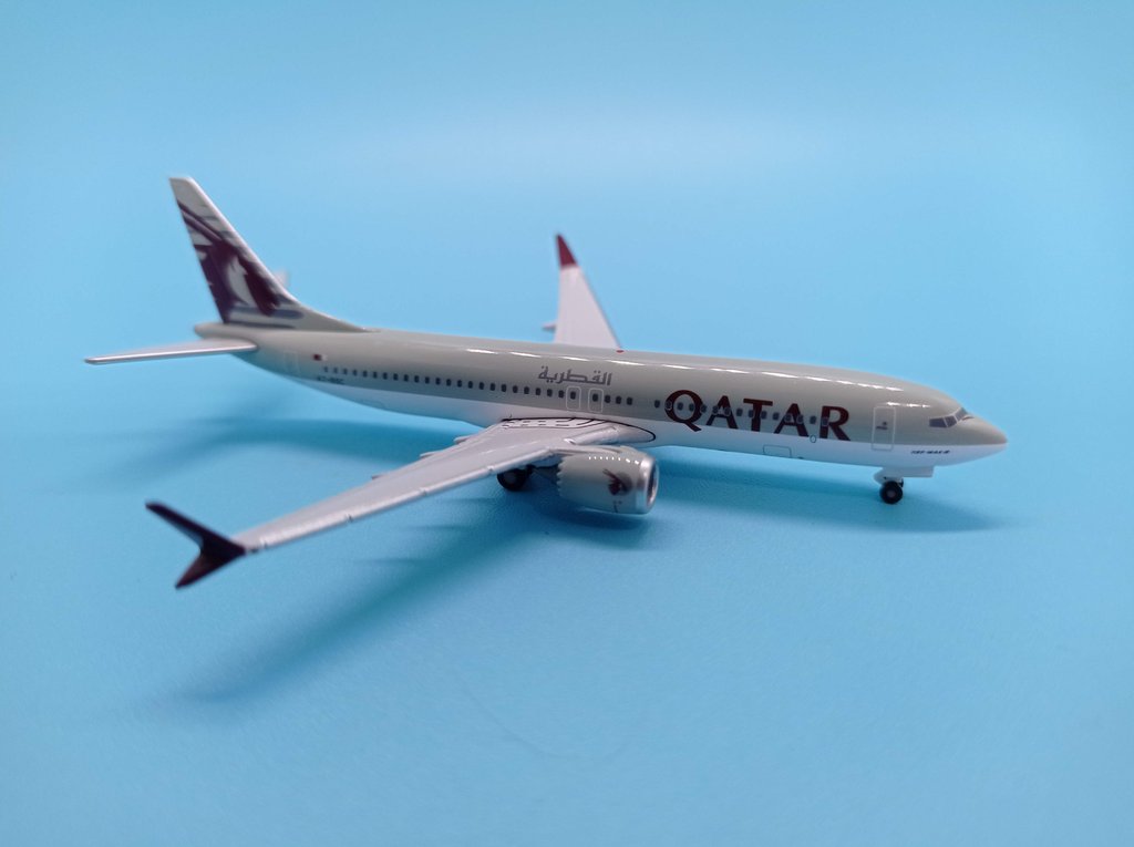 1/500 Qatar Airways Boeing 737 Max 8 A7-BSC