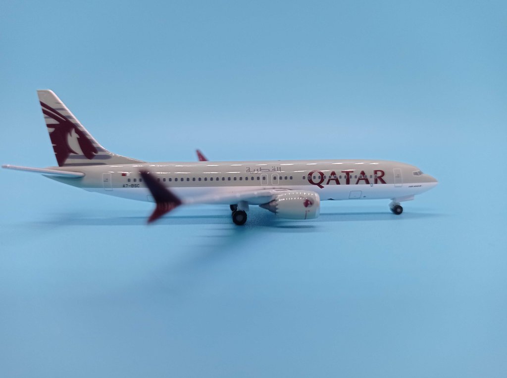 1/500 Qatar Airways Boeing 737 Max 8 A7-BSC