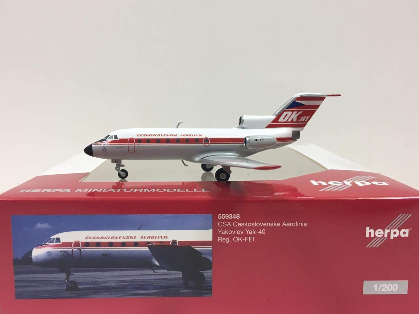 1/200 CSA Ceskoslovenske Airlines Yakovlev Yak-40 OK-FEI