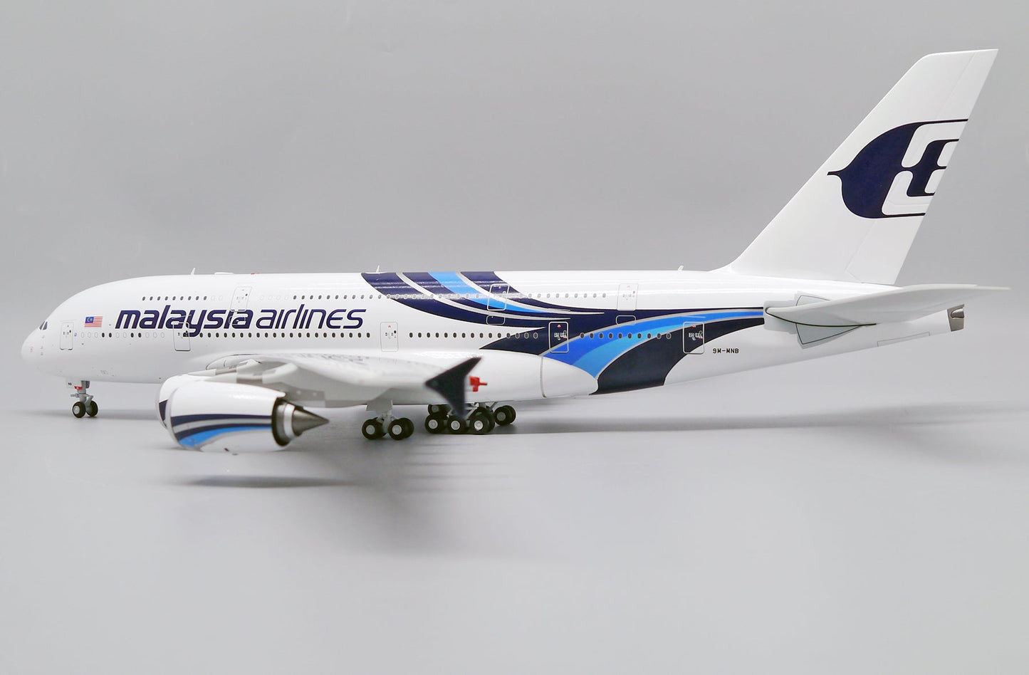 1/200 Malaysia Airlines A380 9MMNB