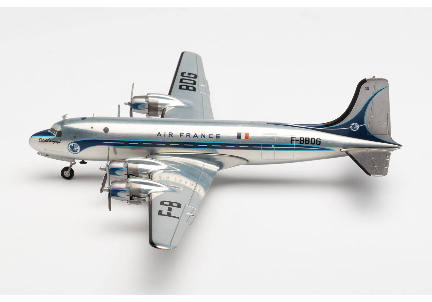 1/200 MUSÉE Air France Douglas DC-4 F-BBDG "Ciel de Champagne"