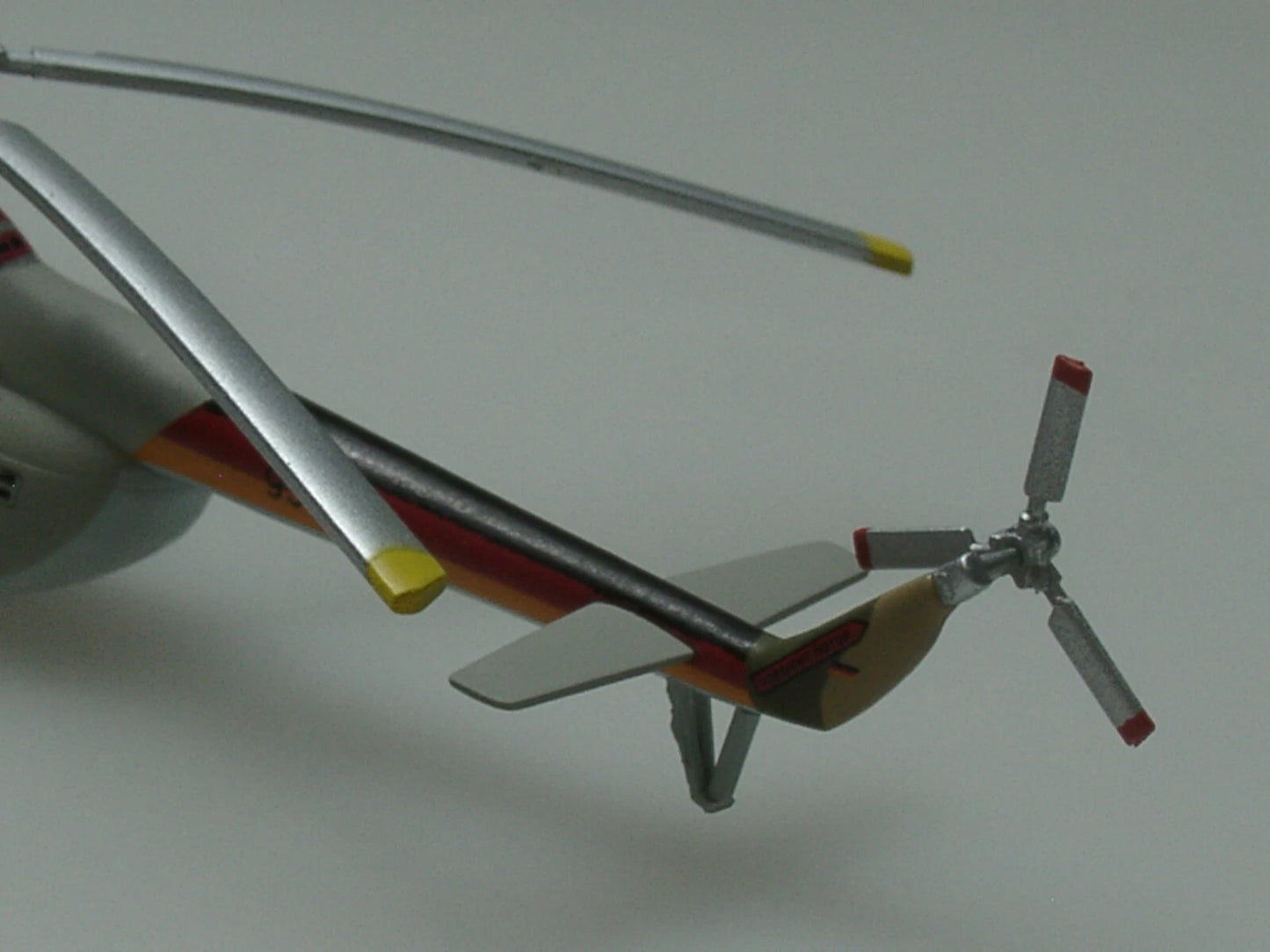 1/200 German Army Mil Mi-8TB "Hip" Heeresfliegerstaffel Ost "Good-By Hip" Cottbus 1993 93+62