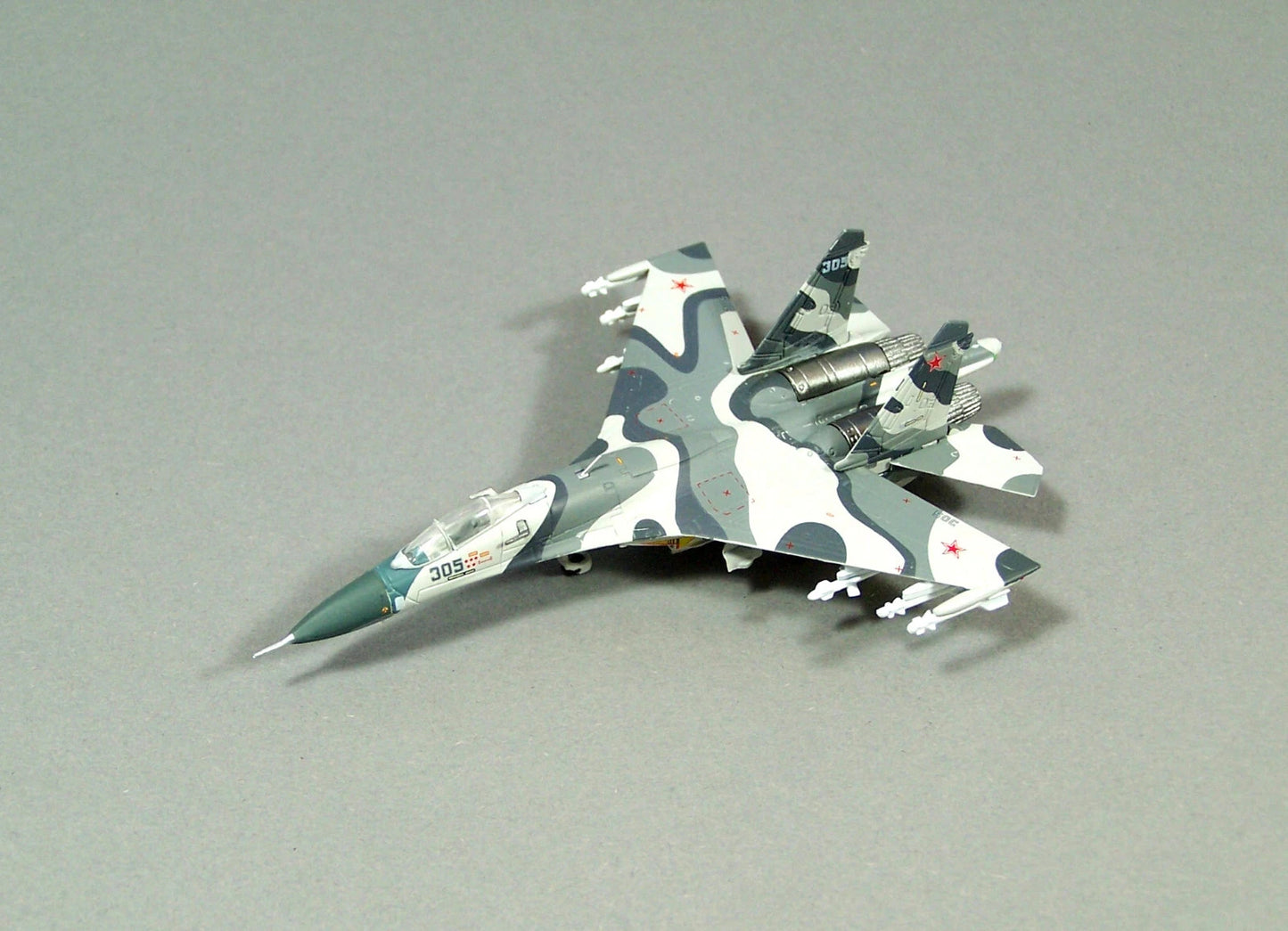 1/200 Sukhoi SU-27SM Demonstrator 305 Black