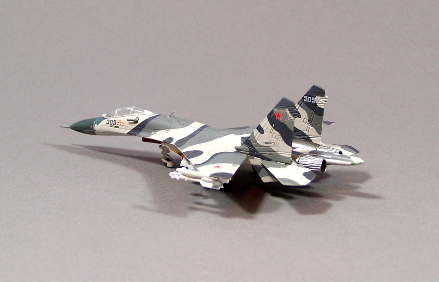 1/200 Sukhoi SU-27SM Demonstrator 305 Black