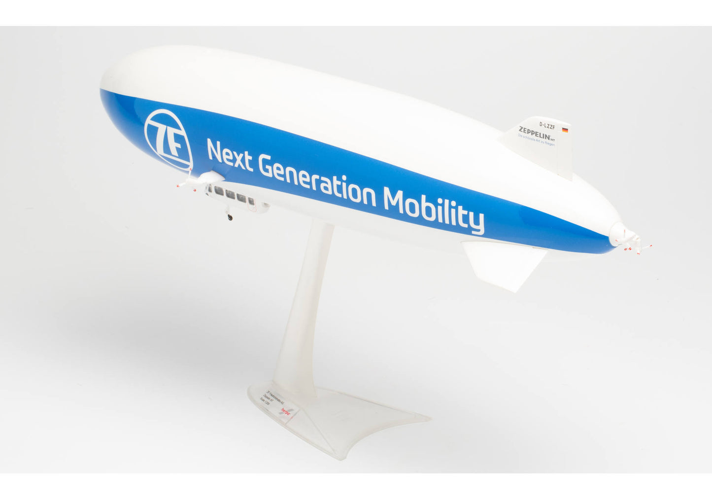 1/200 Zeppelin Reederei Zeppelin NT "ZF Next Generation Mobility" D-LZZF