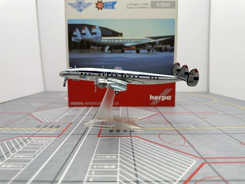 1/200 KLM Lockheed L-1049C Super Constellation PH-LKU "Photon"