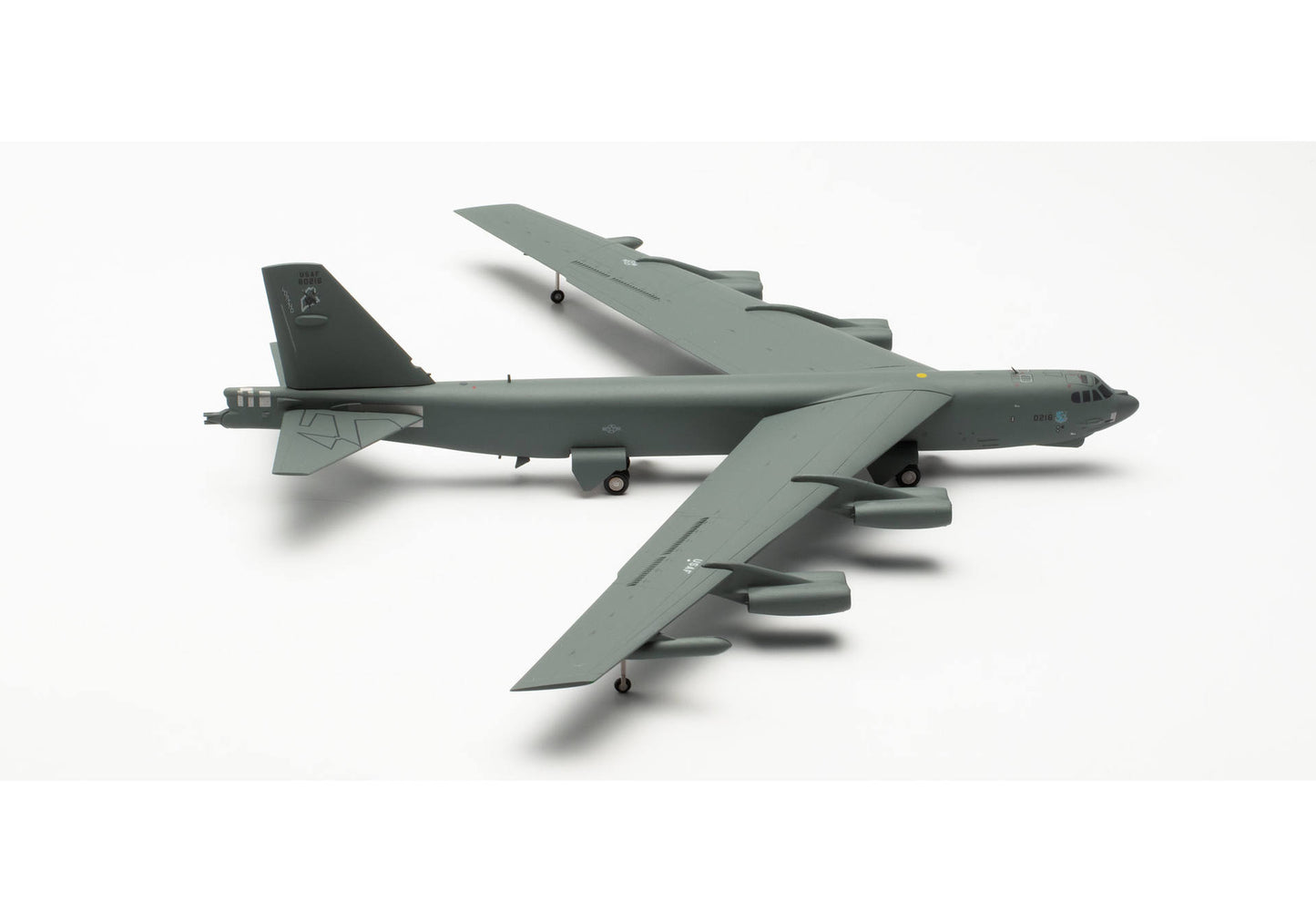 1/200 U.S. Air Force Boeing B-52G Stratofortress 4300th Bomb Wing Diego Cargia AB "Thunder Struck" 58-0216