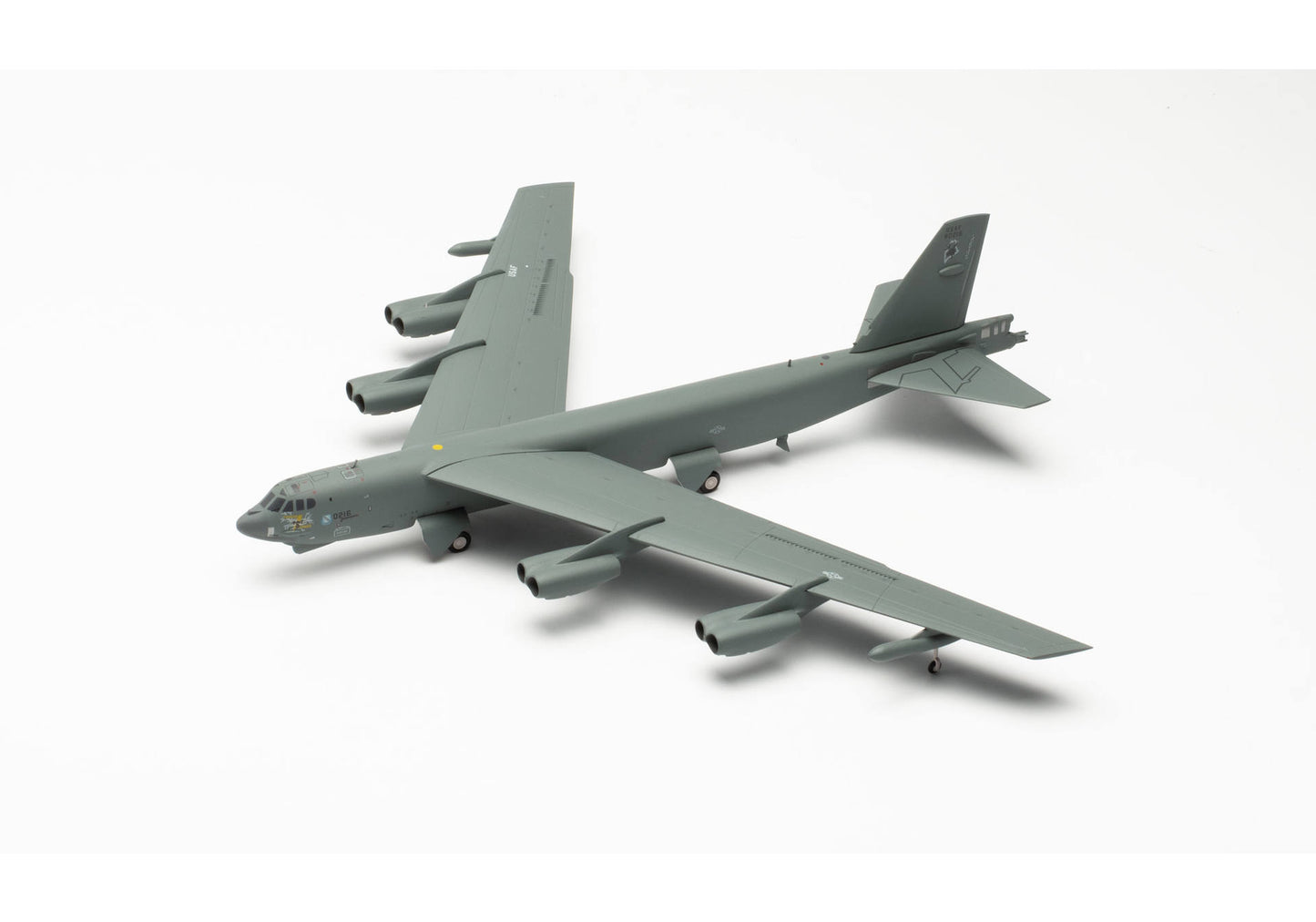 1/200 U.S. Air Force Boeing B-52G Stratofortress 4300th Bomb Wing Diego Cargia AB "Thunder Struck" 58-0216