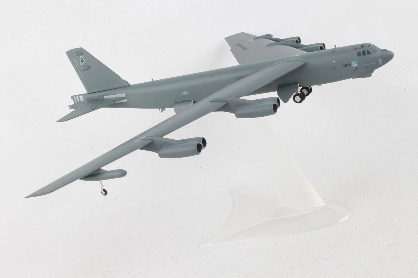 1/200 U.S. Air Force Boeing B-52G Stratofortress 4300th Bomb Wing Diego Cargia AB "Thunder Struck" 58-0216
