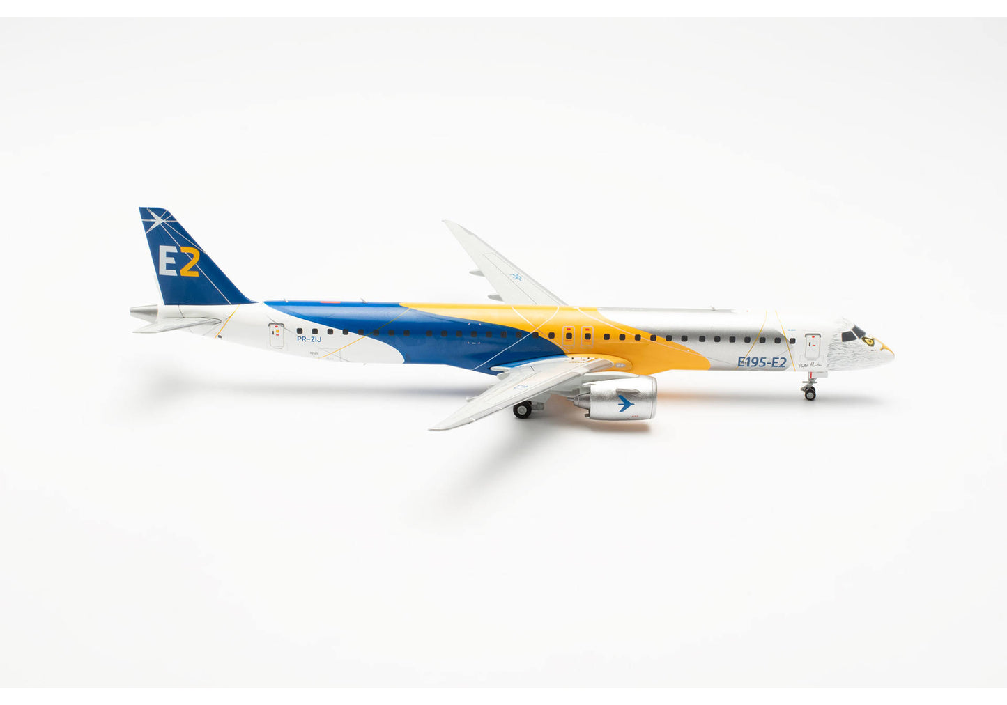1/200 Embraer E195-E2 "Profit Hunter Golden Eagle" PR-ZIJ