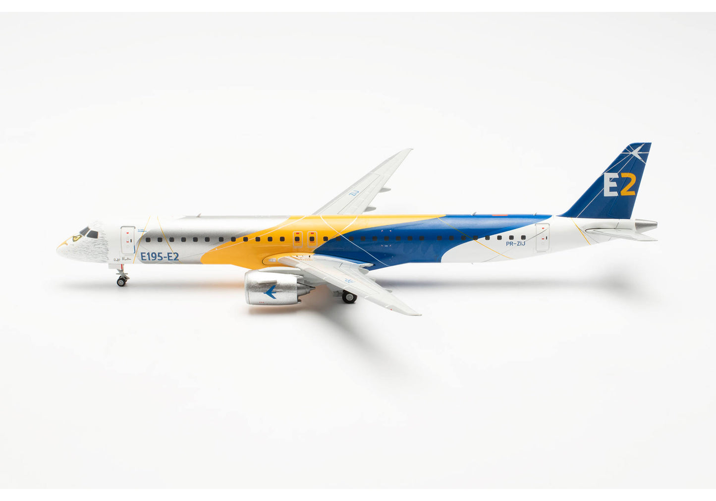 1/200 Embraer E195-E2 "Profit Hunter Golden Eagle" PR-ZIJ