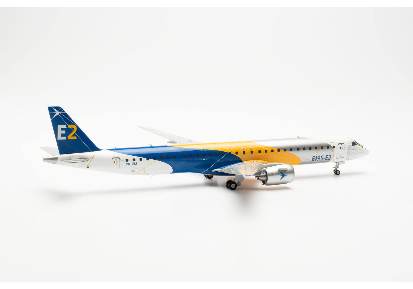 1/200 Embraer E195-E2 "Profit Hunter Golden Eagle" PR-ZIJ