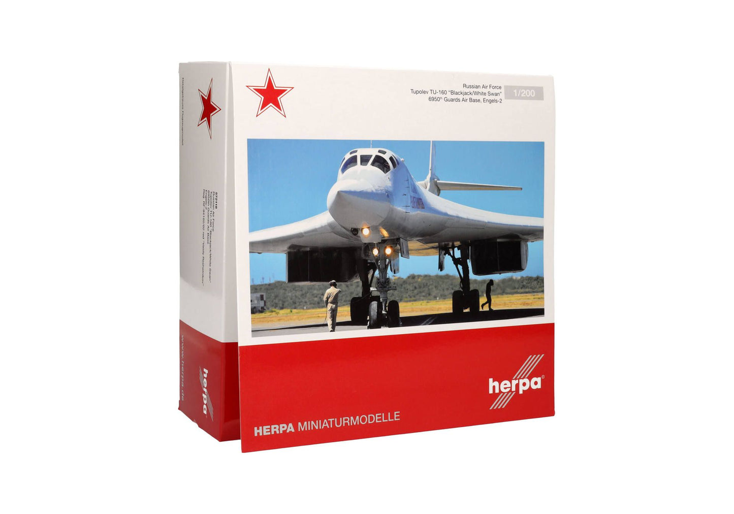 1/200 Russian Air Force Tupolev TU-160 "Blackjack" / "White Swan" RF-94102 / 02 Red "Vasily Reshetnikov"