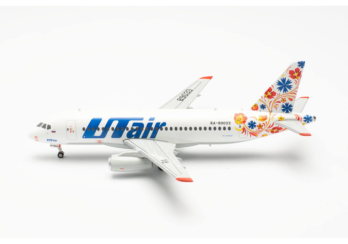 1/200 UTair Express Sukhoi Superjet 100 RA-89033