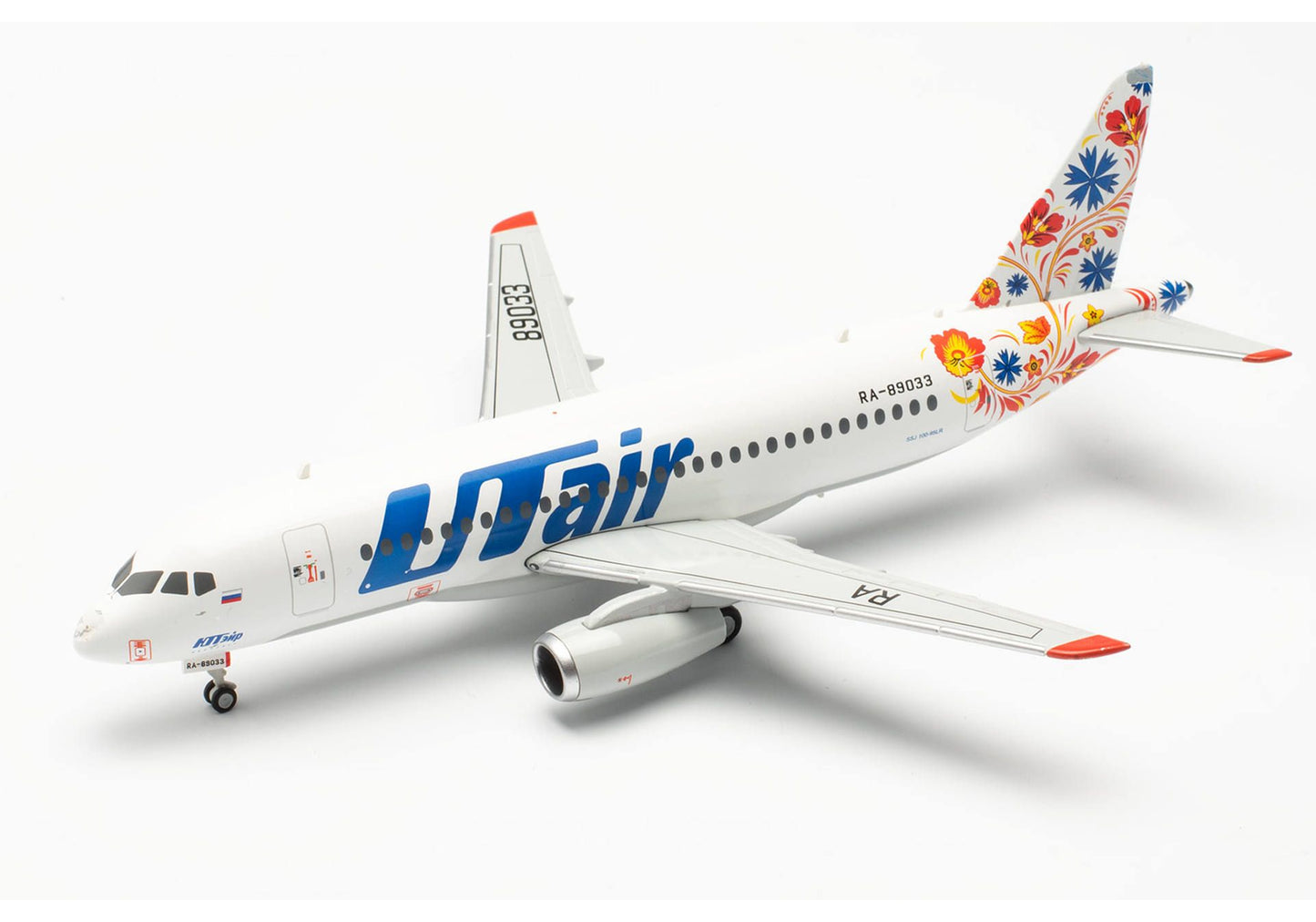 1/200 UTair Express Sukhoi Superjet 100 RA-89033