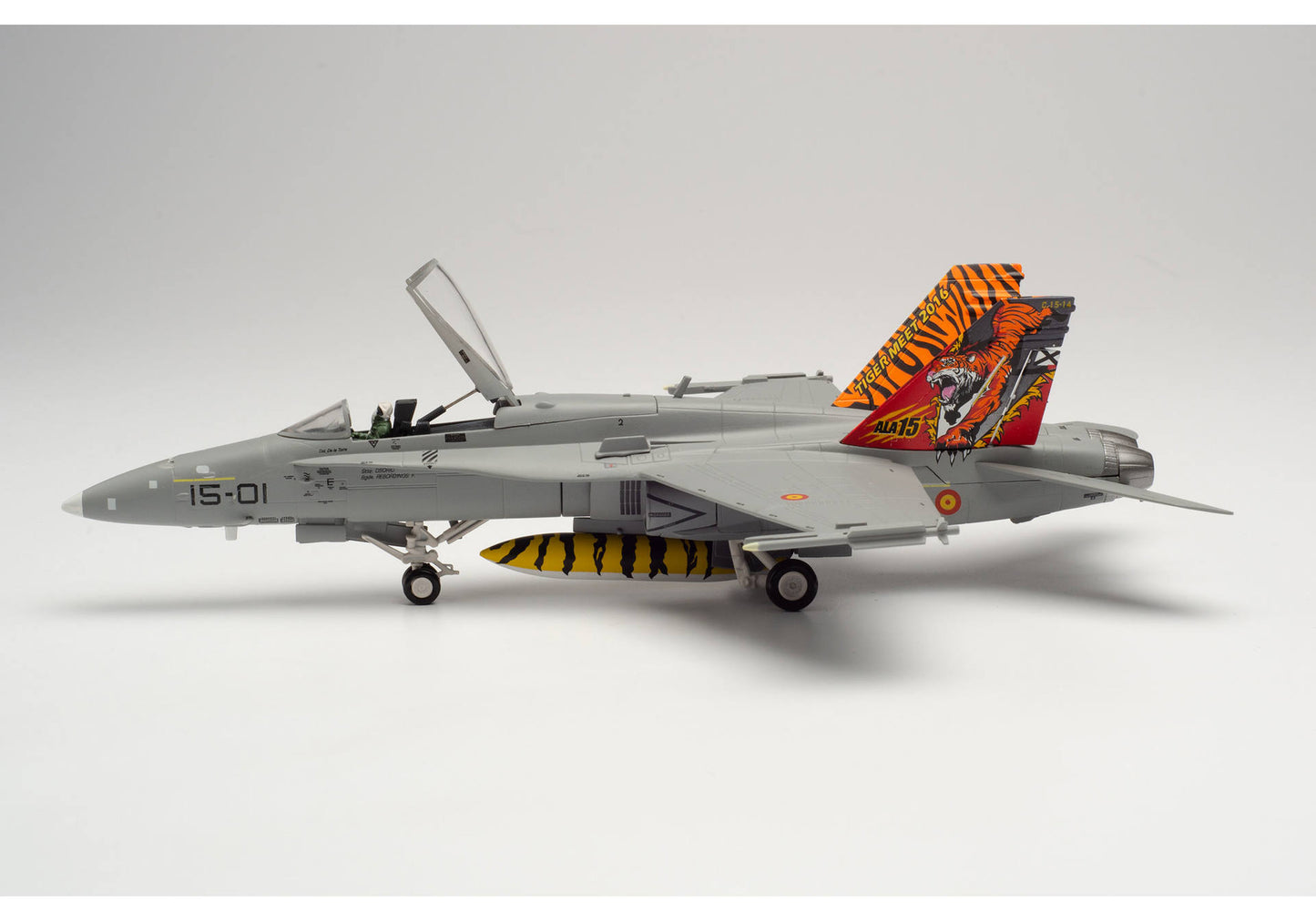 1/72 Spanish Air Force McDonnell Douglas EF-18A (F/A-18A) Hornet Ala 15 (15th Wing) Zaragoza Air Base NATO "Tiger Meet" C.15-14 / 15-01