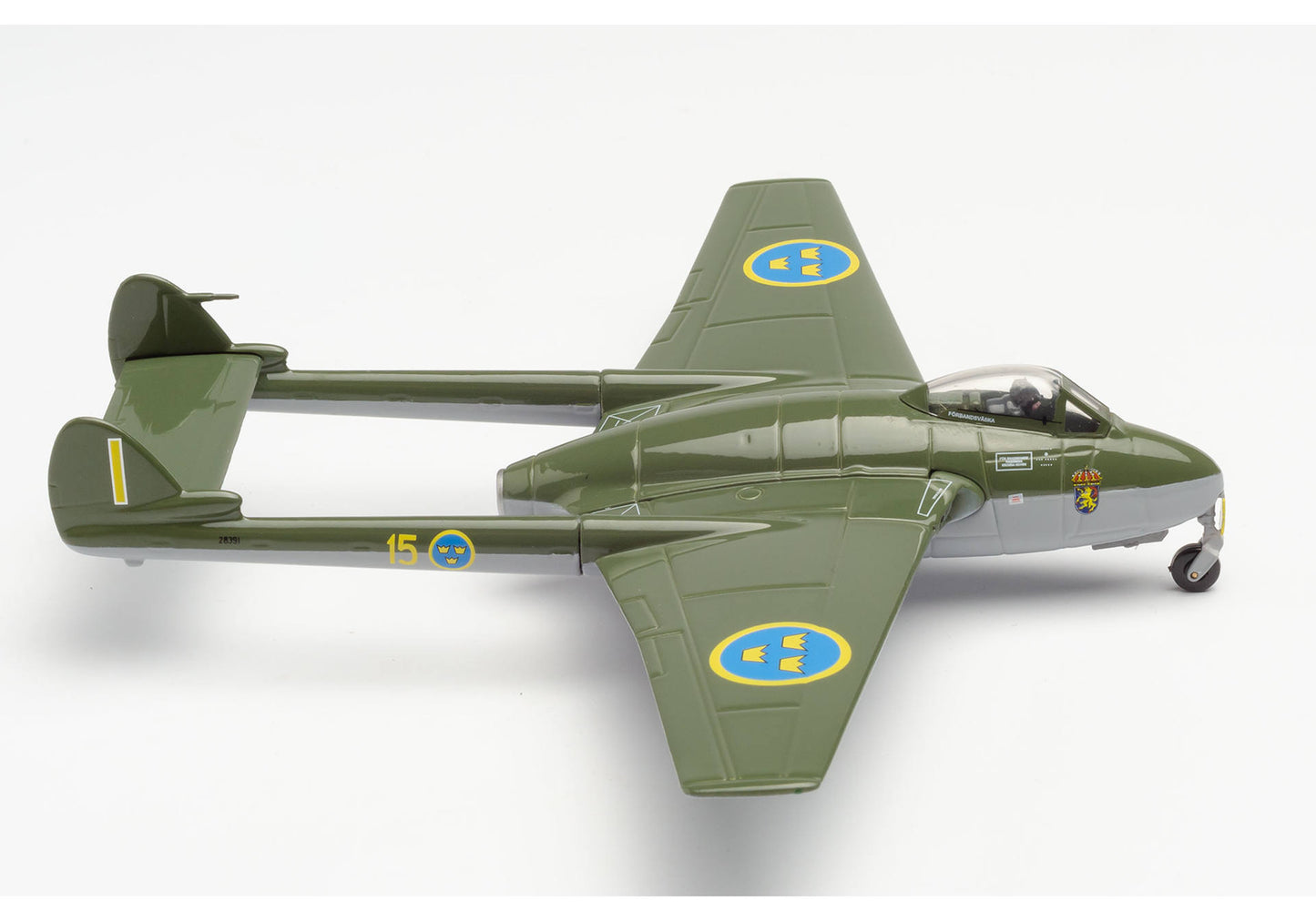 1/72 Royal Swedish Air Force De Havilland Vampire J 28B (FB.50) F 15 (Hälsinge Air Force Wing) Söderhamn Air Base 28219 / Yellow I