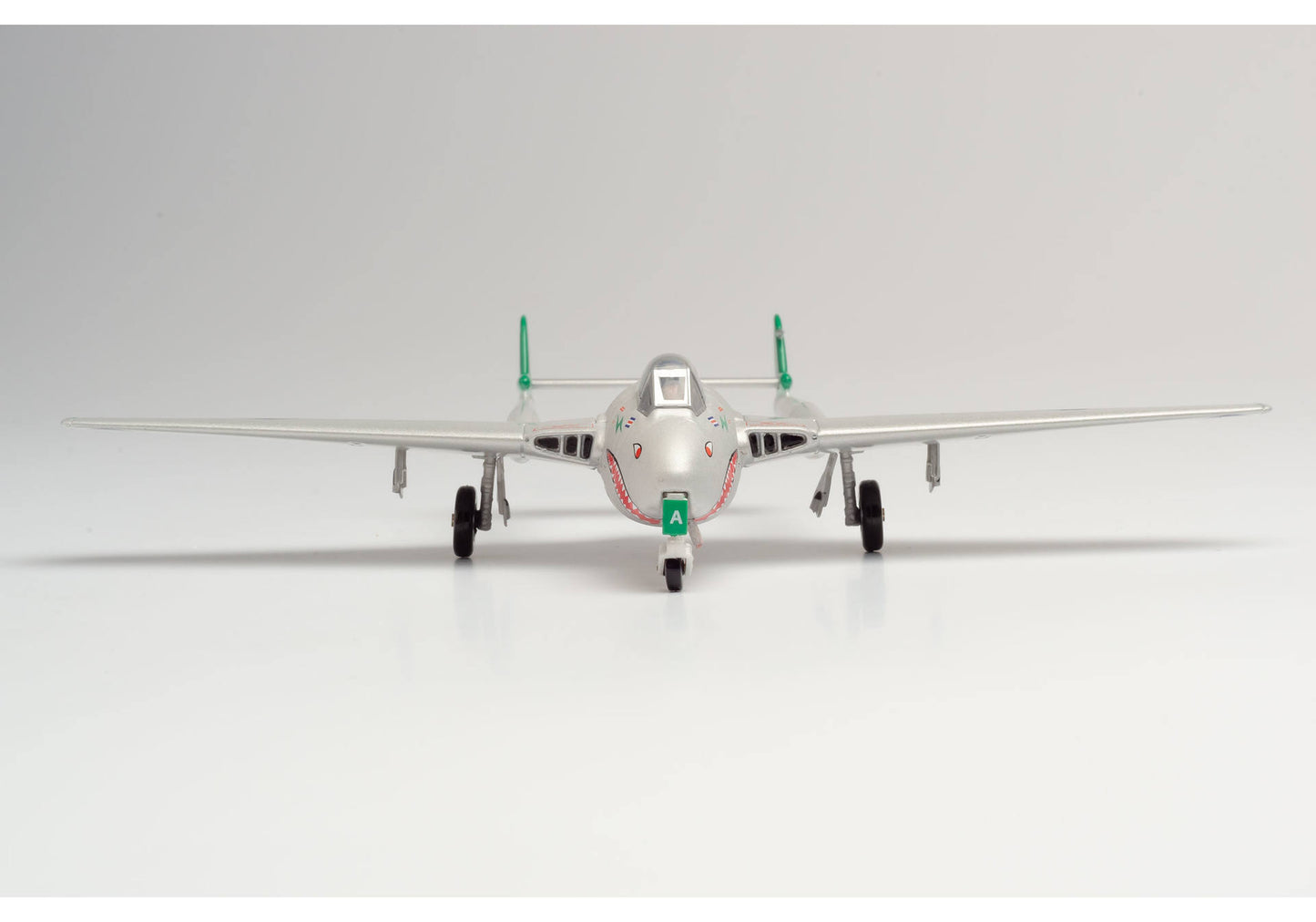 1/72 De Havilland Vampire FB.5 No. 112 Squadron RAF Fassberg Germany WA331
