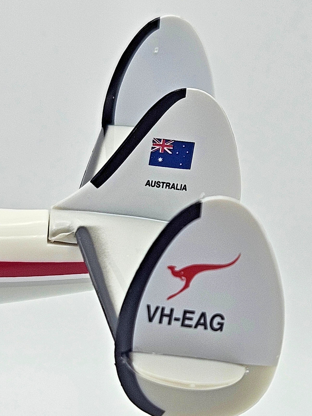 1/125 SNAP FIT HARS Lockheed C-121C (L-1049F) Super Constellation VH-EAG