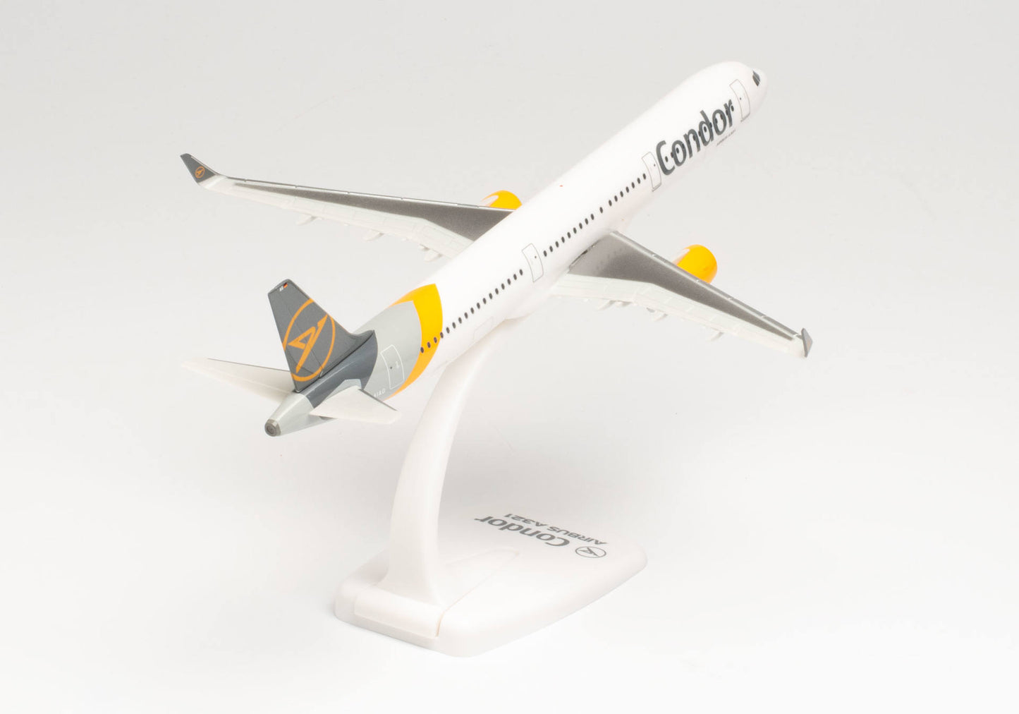 1/200 SNAP FIT Condor Airbus A321 D-AIAG