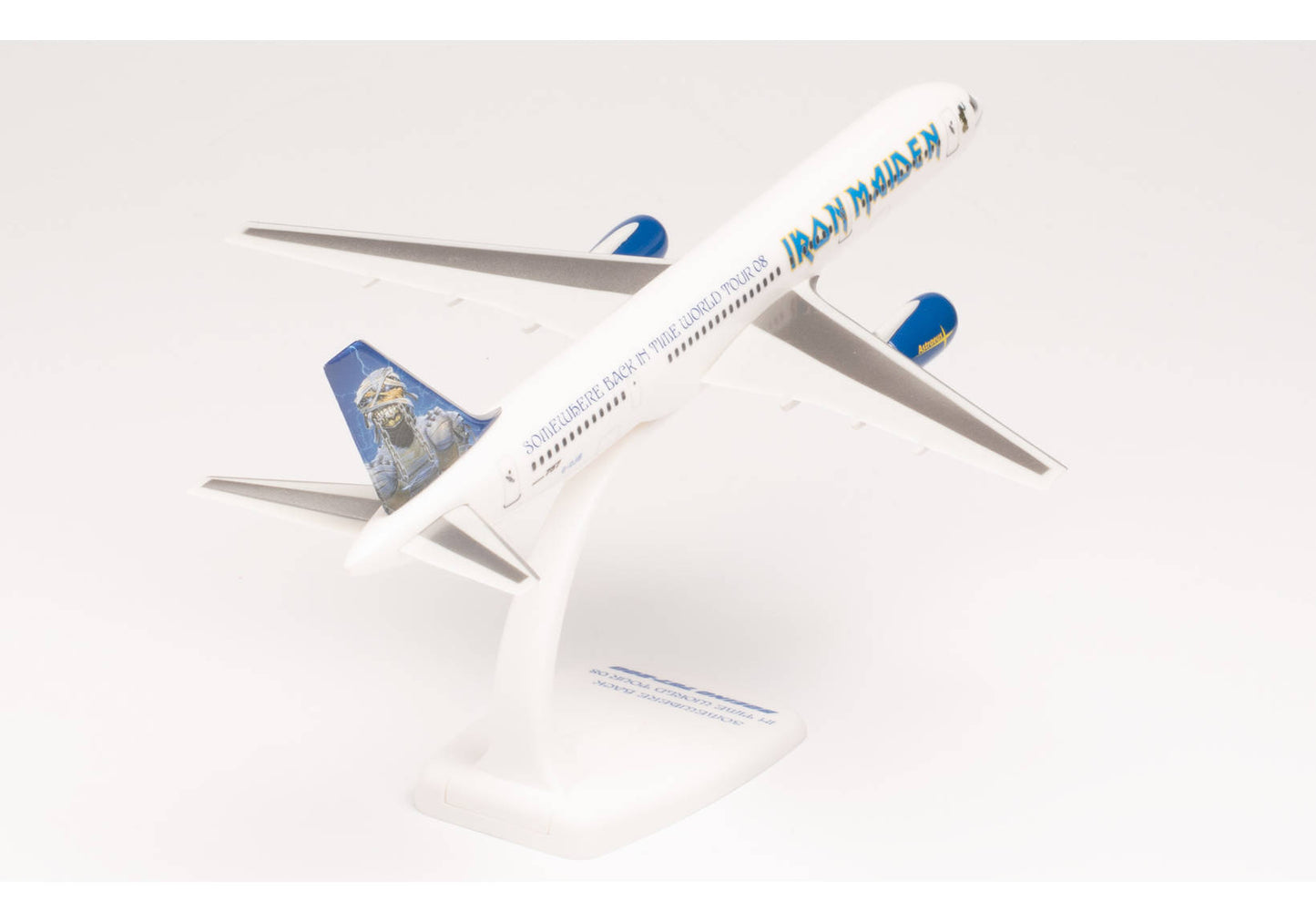 1/200 SNAP FIT Iron Maiden (Astraeus) Boeing 757-200 "Ed Force One" Somewhere Back in Time World Tour 2008 G-OJIB