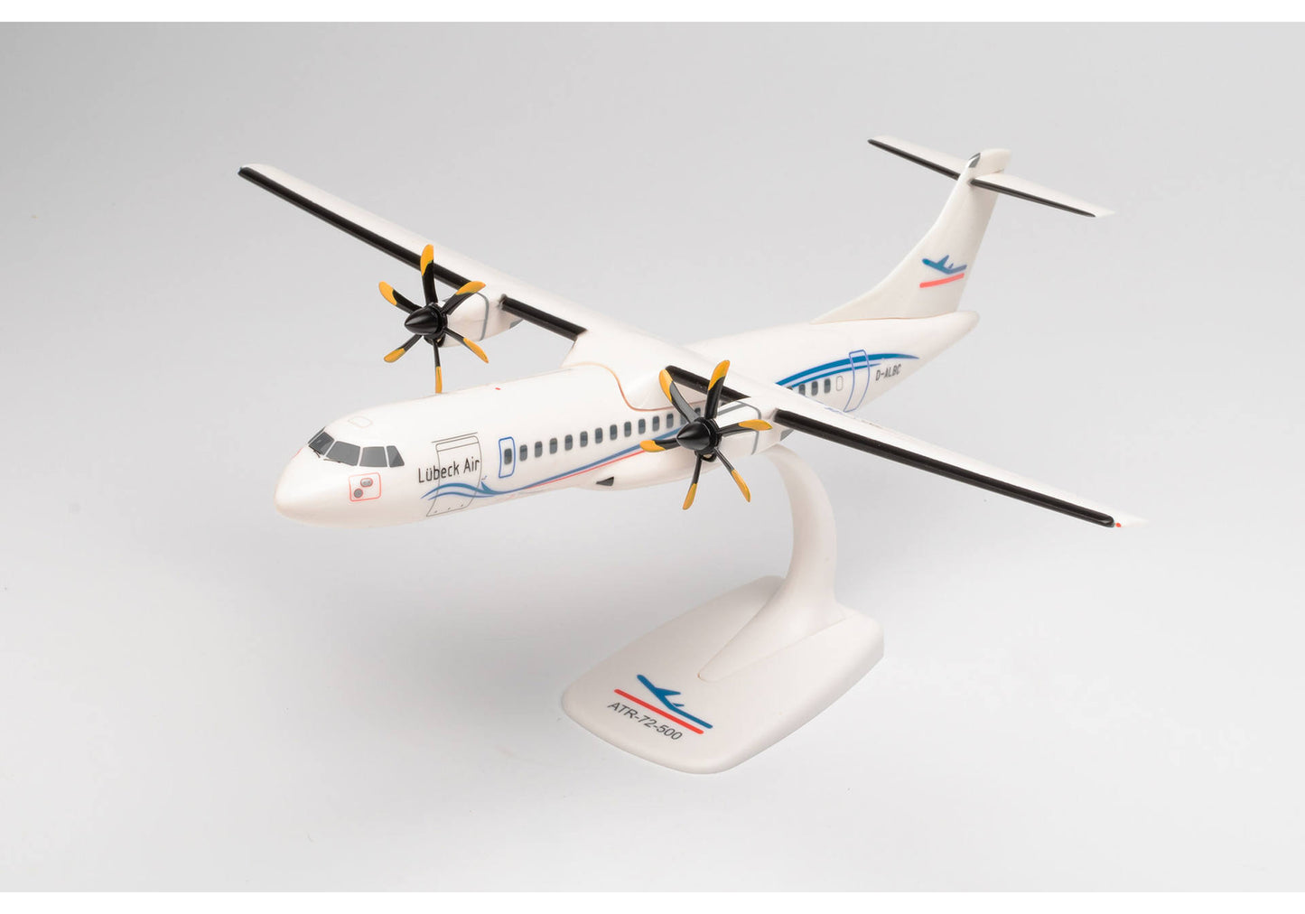 1/200 SNAP FIT Lübeck Air ATR-72-500 D-ALBC