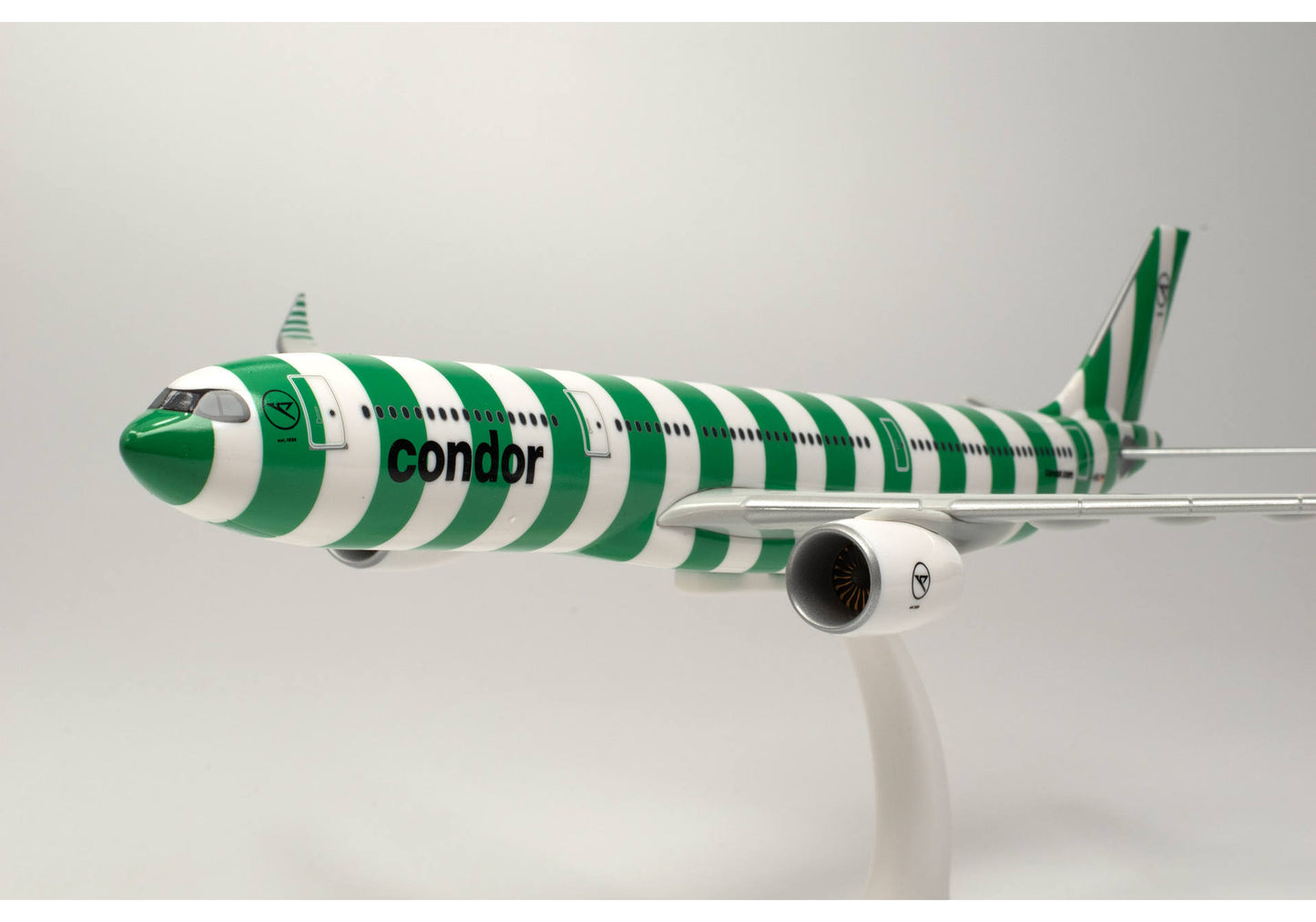1/200 SNAP FIT Condor Airbus A330-900neo "Island" New 2022 Colors D-ANRD