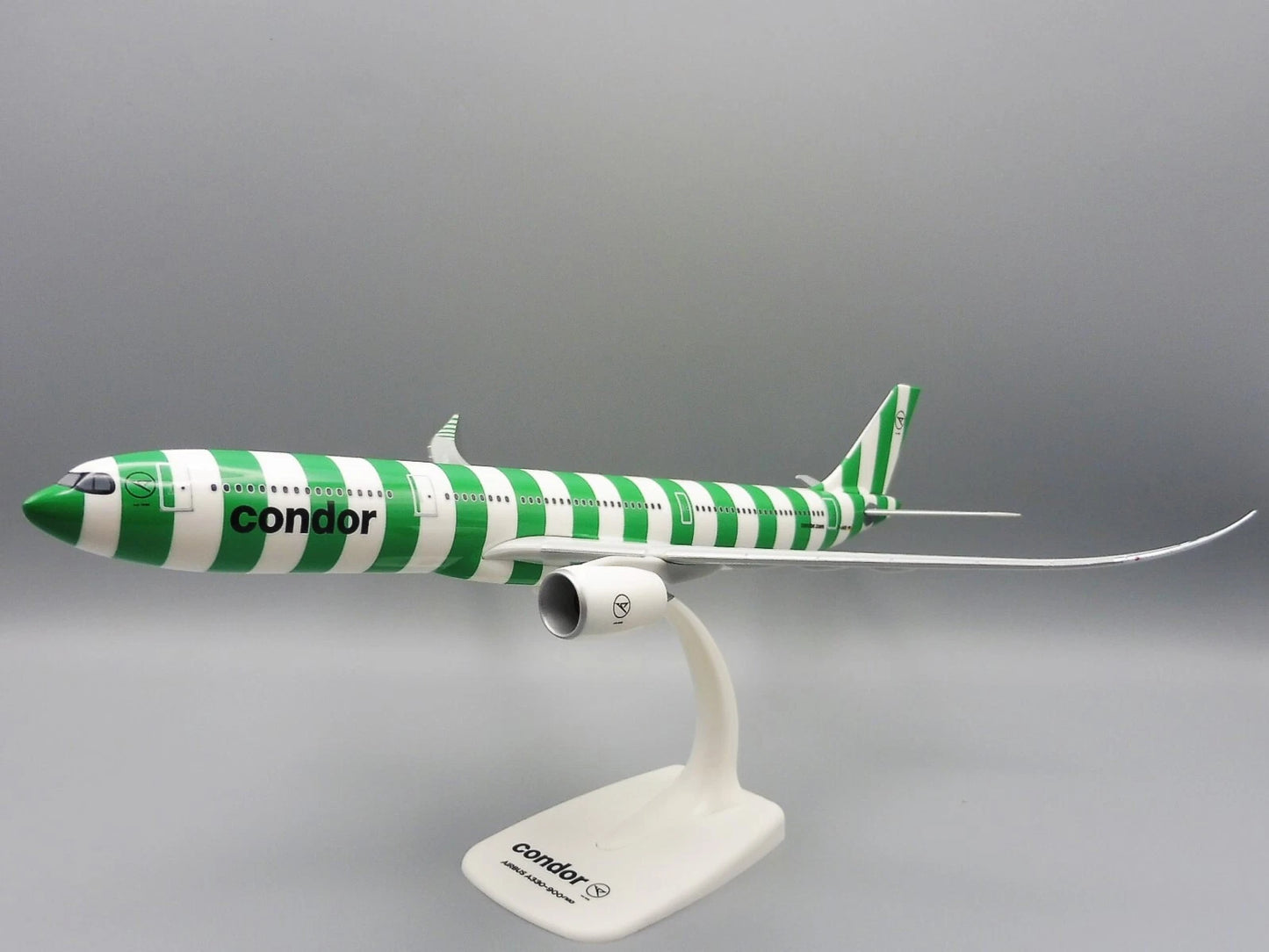 1/200 SNAP FIT Condor Airbus A330-900neo "Island" New 2022 Colors D-ANRD
