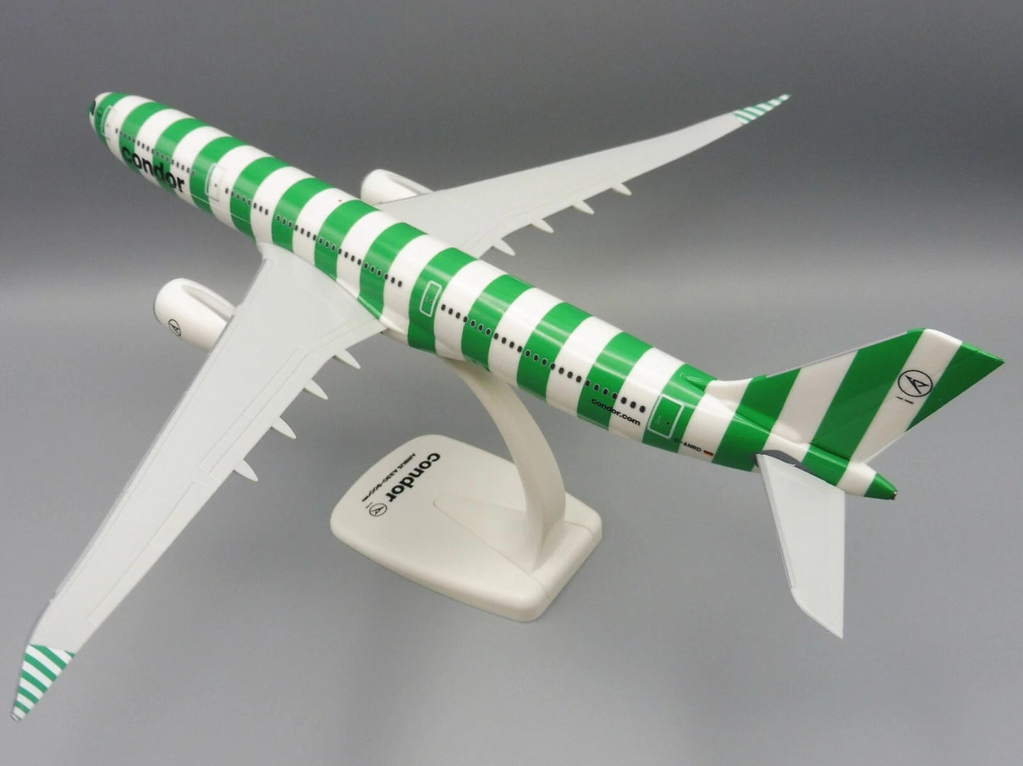 1/200 SNAP FIT Condor Airbus A330-900neo "Island" New 2022 Colors D-ANRD