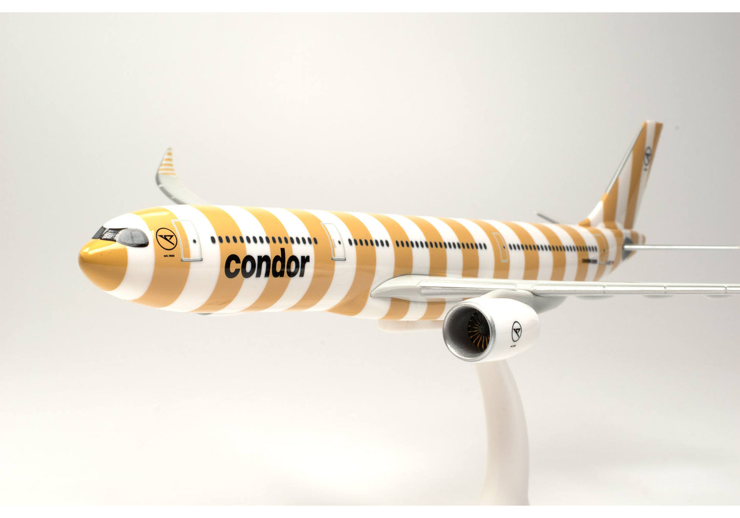 1/200 SNAP FIT Condor Airbus A330-900neo "Beach" New 2022 Colors D-ANRC