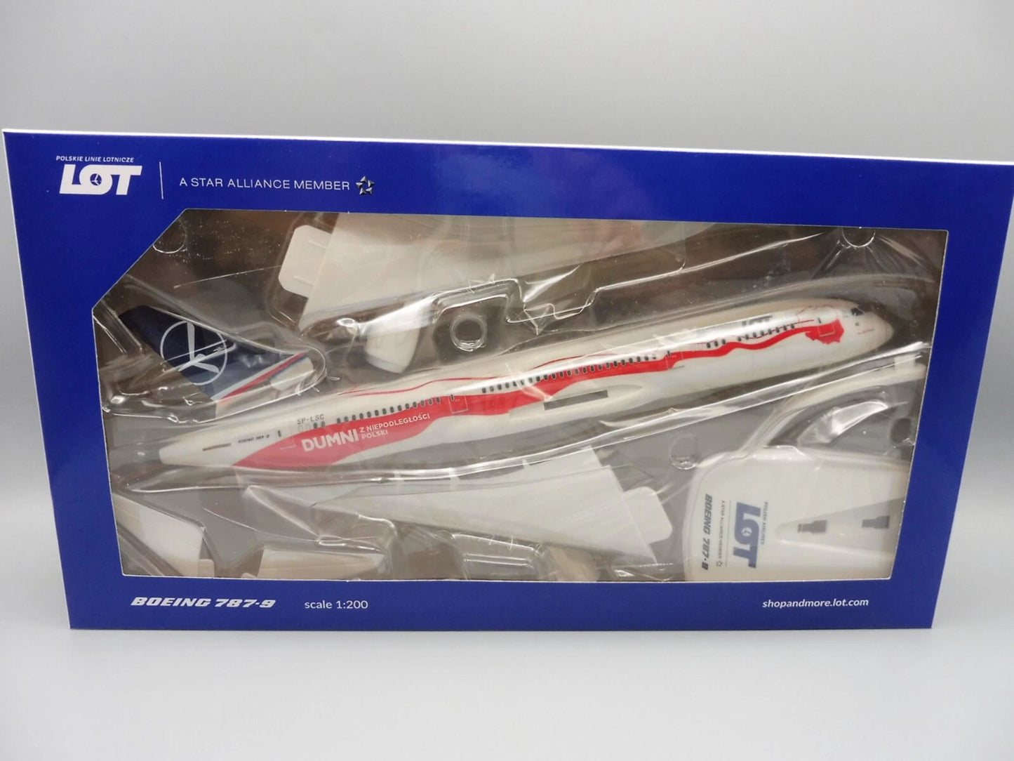 1/200 SNAP FIT LOT Polish Airlines Boeing 787-9 "Proud of Poland's Independence" SP-LSC