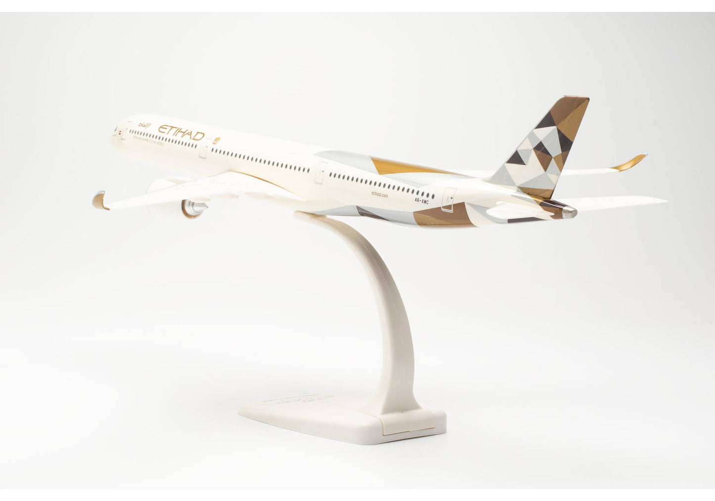 1/200 SNAP FIT Etihad Airways Airbus A350-1000 A6-XWC